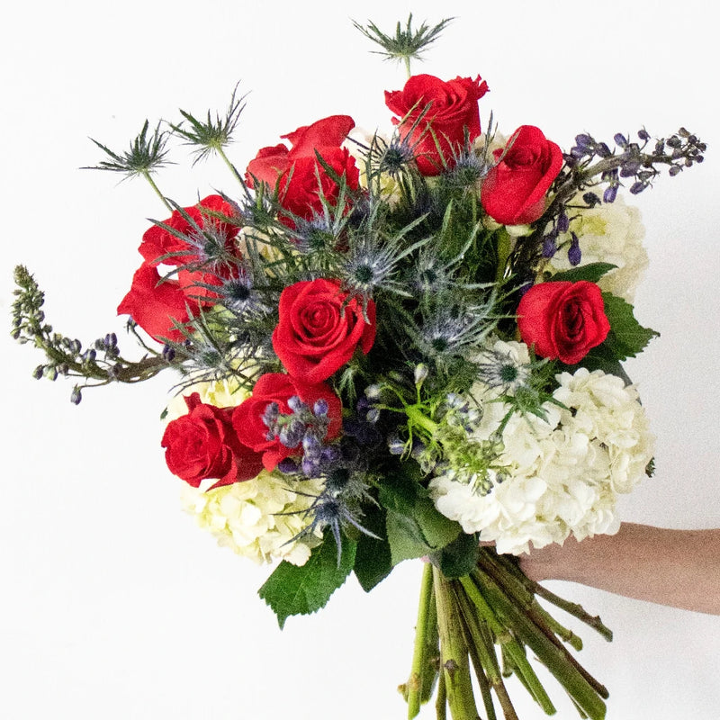 American Spirit Red And White Flower Bouquet Dd Hand - Image