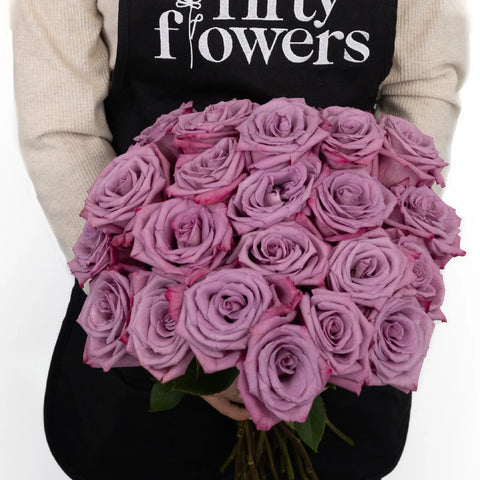 Antique Mauve Fresh Cut Rose Apron - Image
