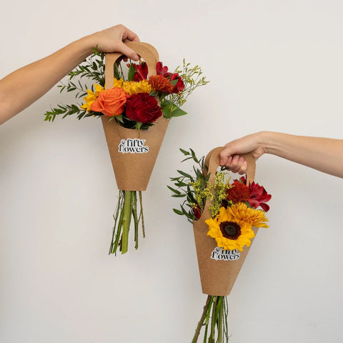 Autumn Dream Bouquet Bar Flower Kit Apron - Image