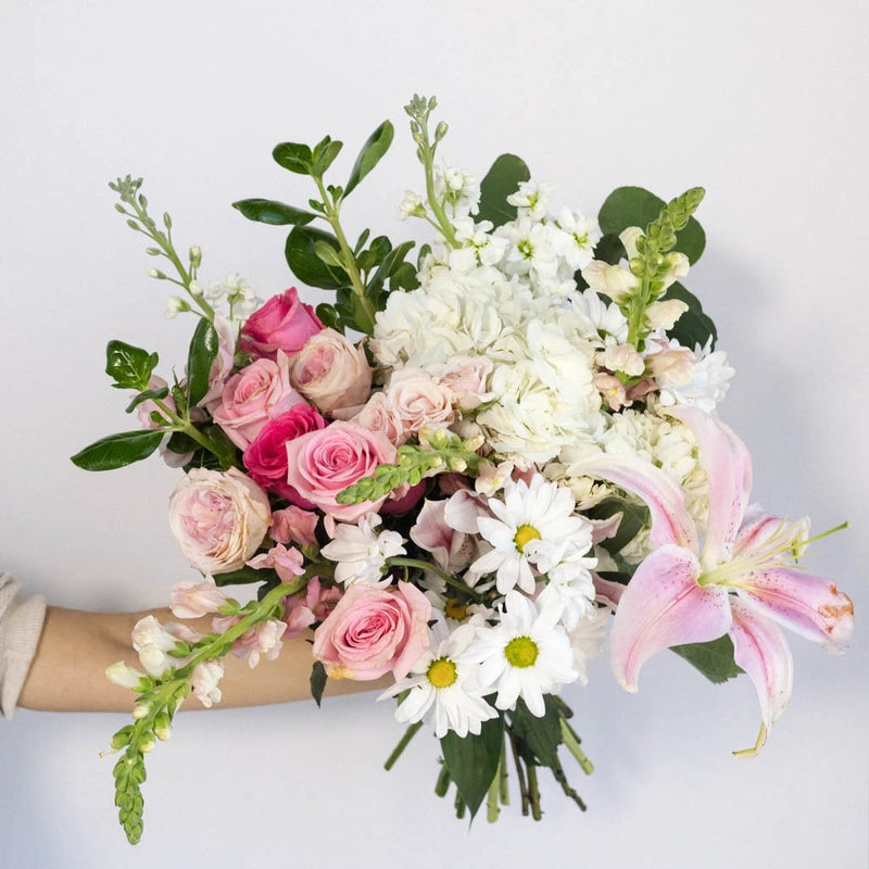 Blush Bulk Centerpiece Hand - Image
