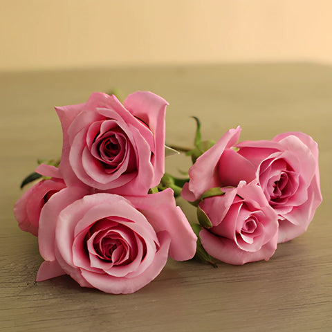 Pinky Lavender Spray Rose Bunch