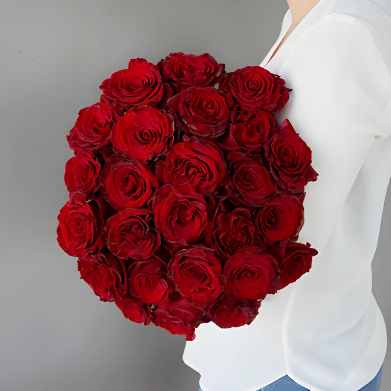 Red Heart Garden Wholesale Rose Bunch in arms
