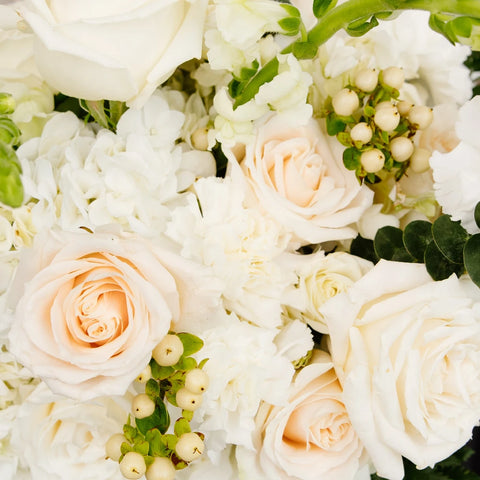 Snow White Flower Bouquet Bar Kit Close Up - Image