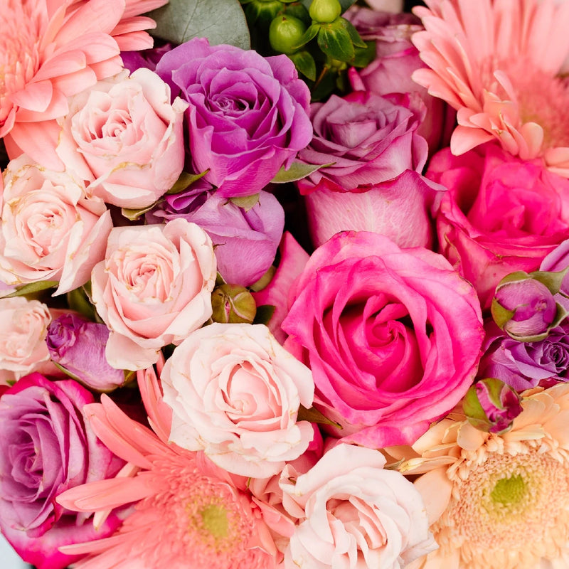 Strawberries And Cream Flower Centerpieces - Image