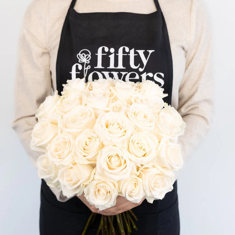 Vendela Ivory Rose Apron - Image