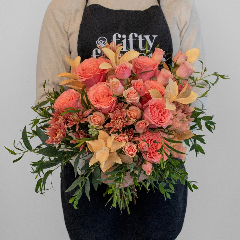 Wild Peach Diy Flower Kit Apron - Image