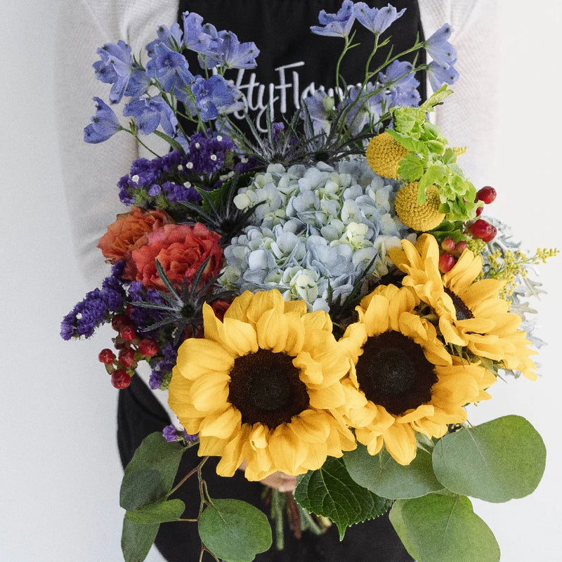 Wildflower Bulk Diy Flower Combo Apron - Image